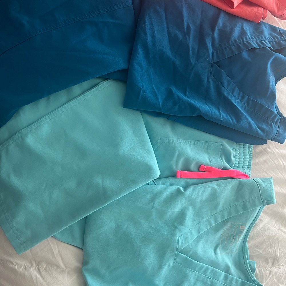 Figs Scrubs Medium set